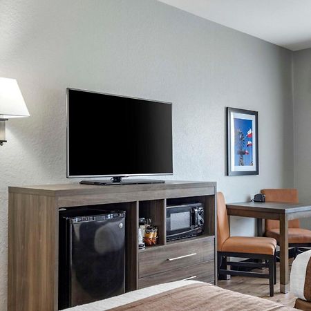 Best Western Plus Victoria Inn & Suites Kültér fotó