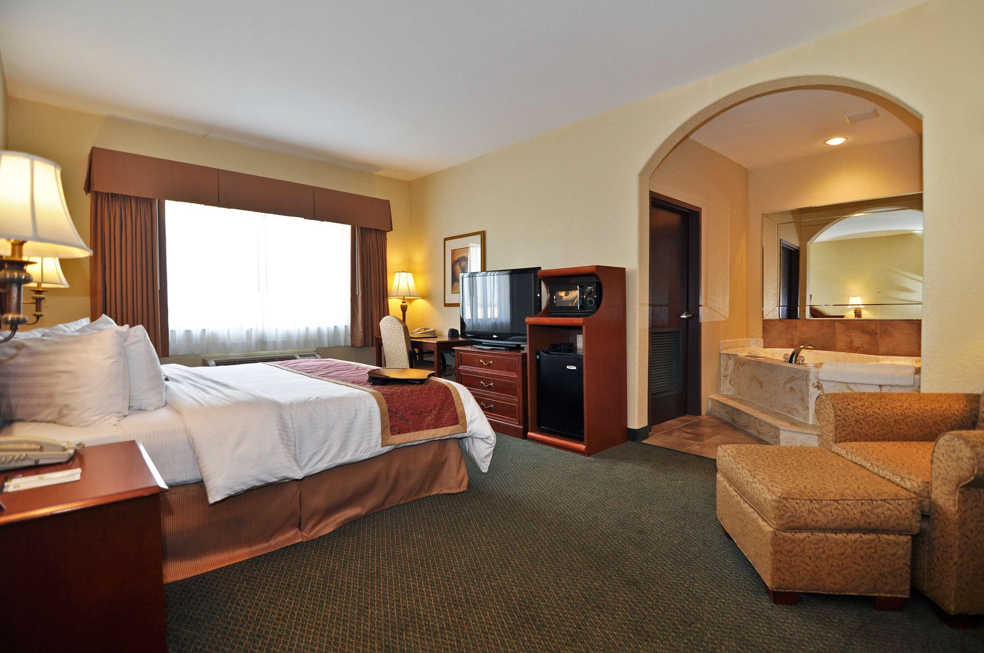 Best Western Plus Victoria Inn & Suites Kültér fotó