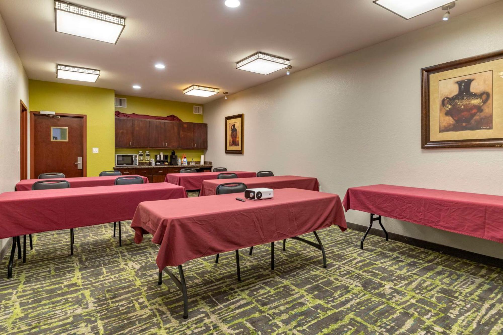 Best Western Plus Victoria Inn & Suites Kültér fotó